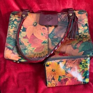 Patricia Nash Red and Orange Floral Shoulder Bag Set
